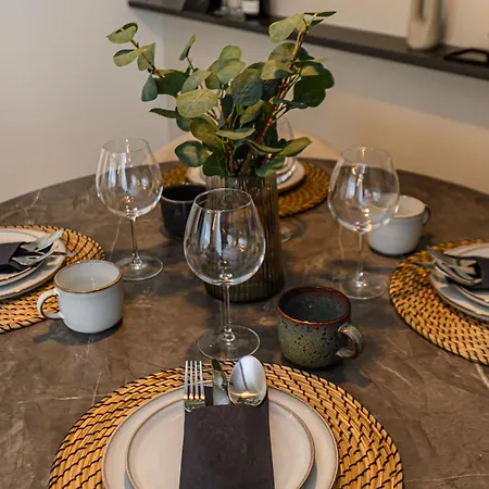 Nokturna Lyra Coresi Kasper With Parking *