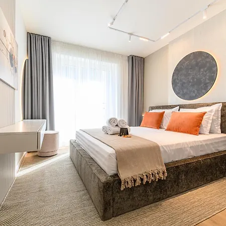 Апартаменти Nokturna Lyra Coresi Kasper With Parking *