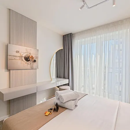 Appartement Nokturna Lyra Coresi Kasper With Parking *