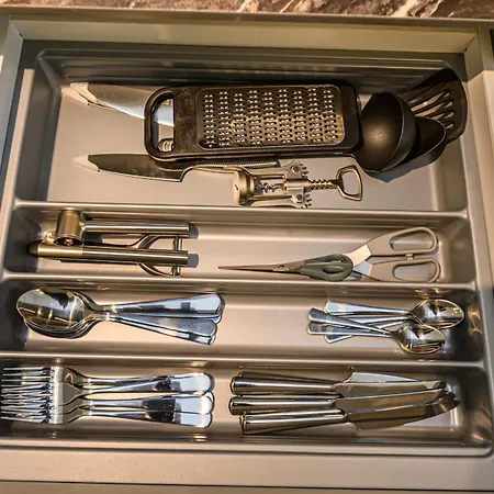 Nokturna Lyra Coresi Kasper With Parking