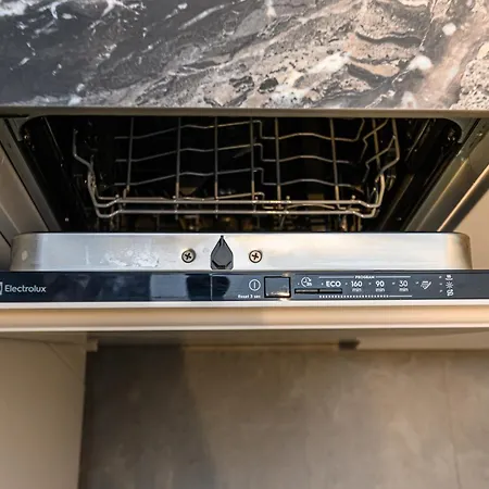 Апартаменти Nokturna Lyra Coresi Kasper With Parking *