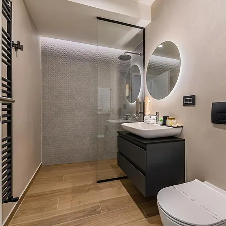 Nokturna Lyra Coresi Kasper With Parking