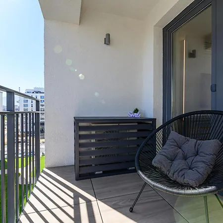 Appartement Nokturna Lyra Coresi Kasper With Parking *