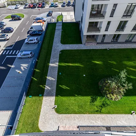 Nokturna Lyra Coresi Kasper With Parking Braşov