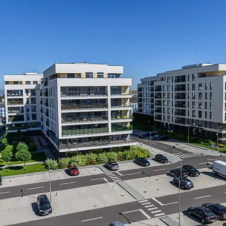 Nokturna Lyra Coresi Kasper With Parking Braşov