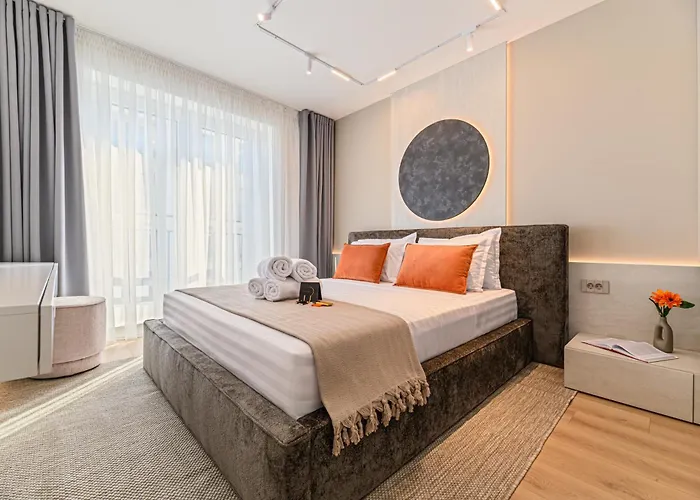 Nokturna Lyra Coresi Kasper With Parking Braşov