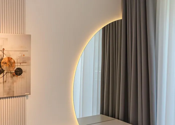 Appartement Nokturna Lyra Coresi Kasper With Parking *