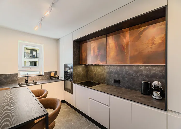 Appartement Nokturna Lyra Coresi Kasper With Parking *