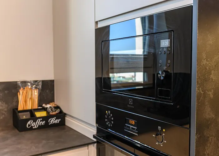 Appartement Nokturna Lyra Coresi Kasper With Parking *